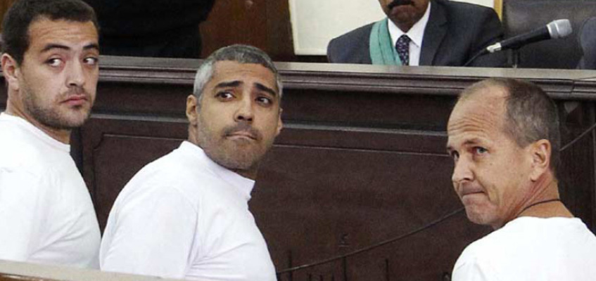 Un momento della sentenza nel tribunale egiziano